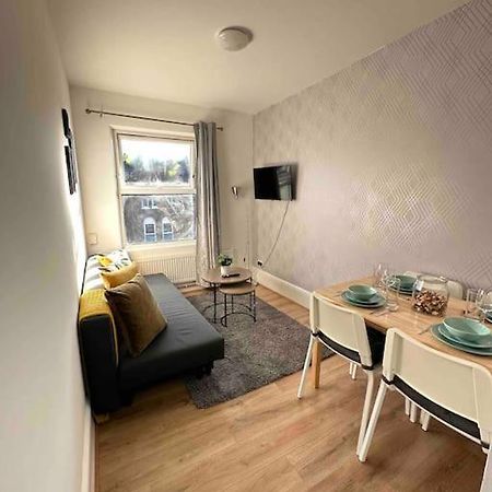 2 Bed Apt Sofa Bed Up To 6 Londra Exterior foto