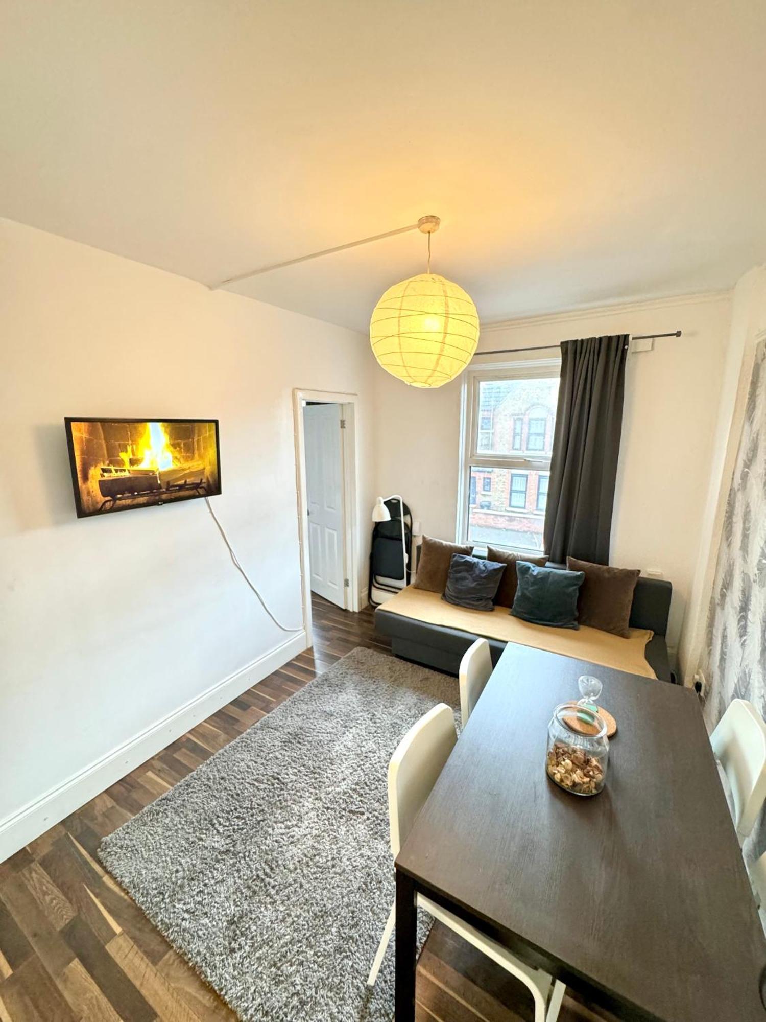2 Bed Apt Sofa Bed Up To 6 Londra Exterior foto