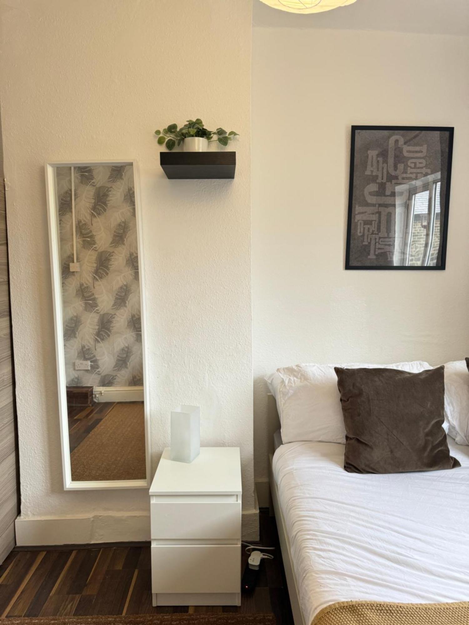 2 Bed Apt Sofa Bed Up To 6 Londra Exterior foto