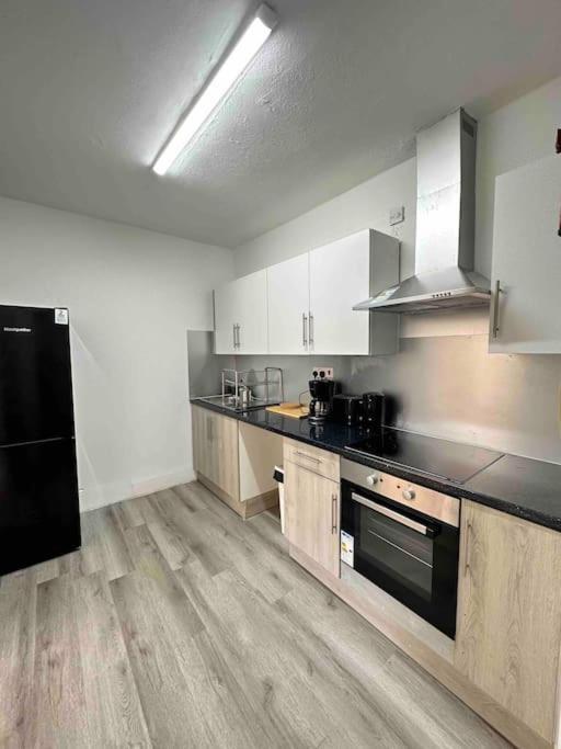 2 Bed Apt Sofa Bed Up To 6 Londra Exterior foto