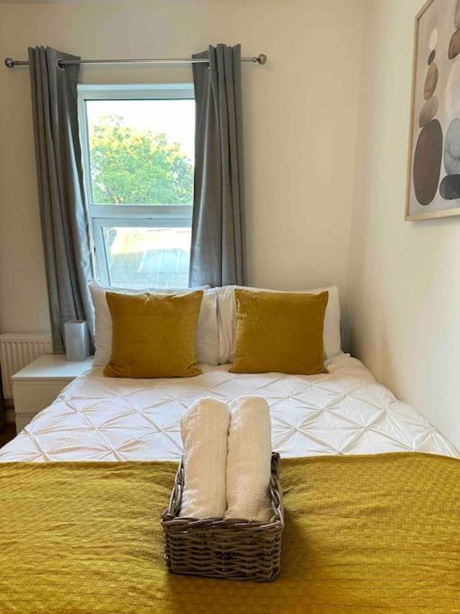 2 Bed Apt Sofa Bed Up To 6 Londra Exterior foto